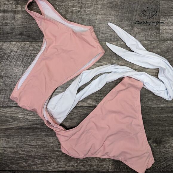 Sweatyrocks One Shoulder Cutout Tie One Piece Swimsuit Size S - Picture 3 of 3